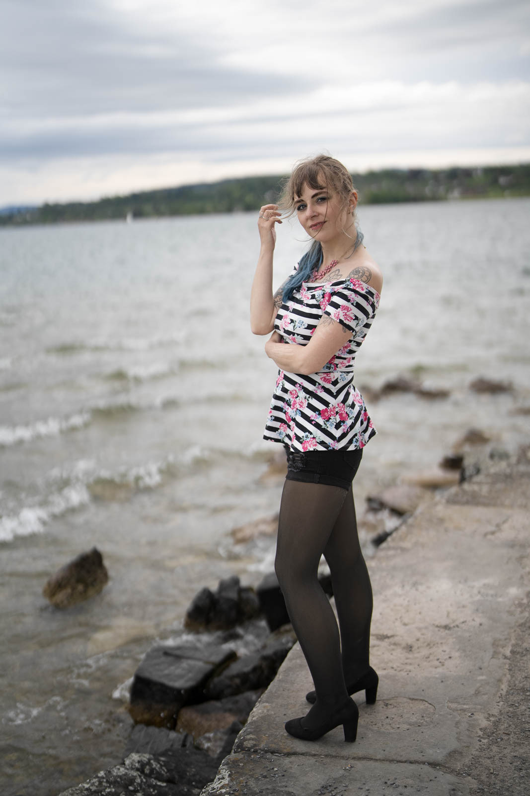 Photographie — Lake Breeze · Outdoor Portraits · People