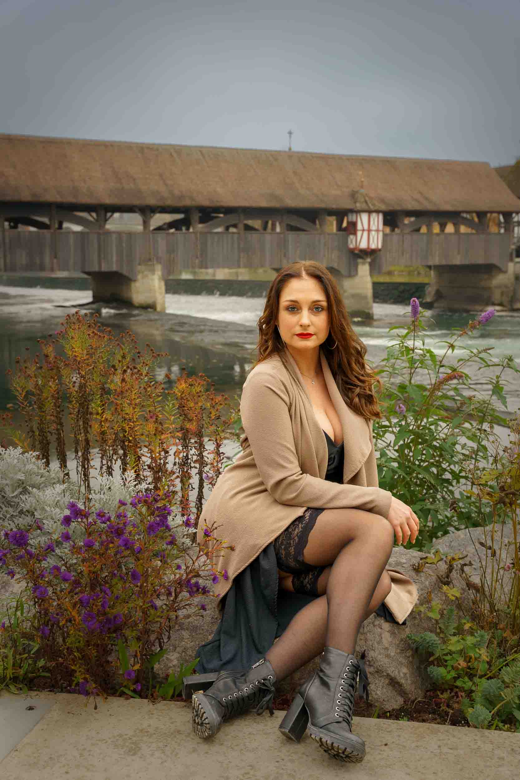 Fotografie — Riverside Elegance · Outdoor Portraits · People